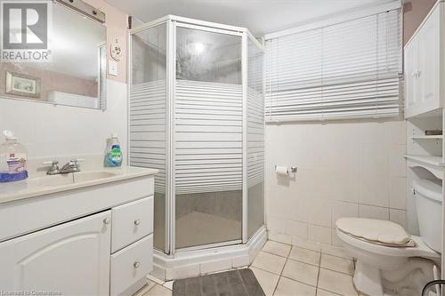 420 West 5Th Street, Hamilton, ON - Indoor Photo Showing Bathroom