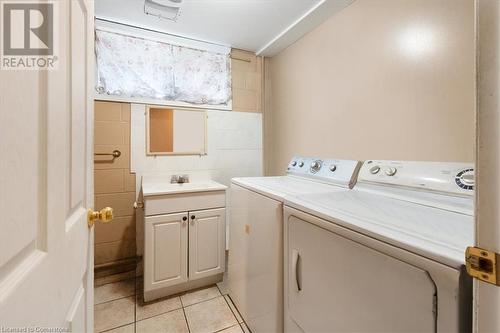 420 West 5Th Street, Hamilton, ON - Indoor Photo Showing Laundry Room