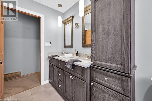 1 Eden Place, Simcoe, ON - Indoor Photo Showing Bathroom