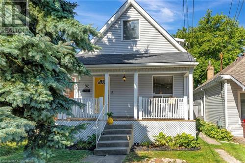 82 East 35Th Street, Hamilton, ON - Outdoor With Deck Patio Veranda