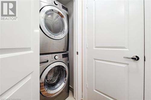 11 Bronte Road Unit# 323, Oakville, ON - Indoor Photo Showing Laundry Room