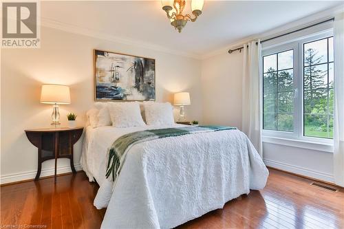 2501 #1 Side Road, Burlington, ON - Indoor Photo Showing Bedroom