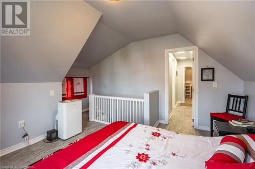 129 Ray Street S, Hamilton, ON - Indoor Photo Showing Bedroom