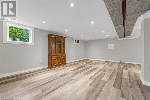 Possilble inlaw suite potential - 15414 Niagara River Parkway, Niagara-On-The-Lake, ON - Indoor Photo Showing Other Room