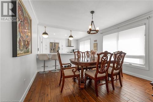 Dining room right off the kitchen - 15414 Niagara River Parkway, Niagara-On-The-Lake, ON - Indoor Photo Showing Dining Room