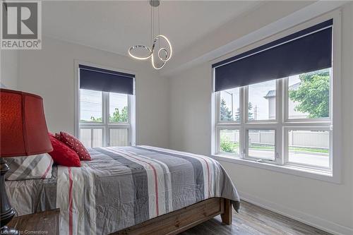 5317 Upper Middle Road Unit# 127, Burlington, ON - Indoor Photo Showing Bedroom