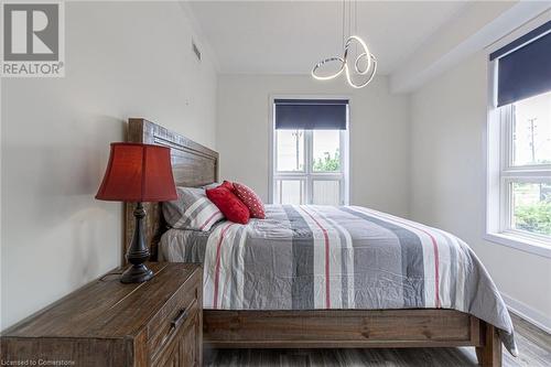 5317 Upper Middle Road Unit# 127, Burlington, ON - Indoor Photo Showing Bedroom