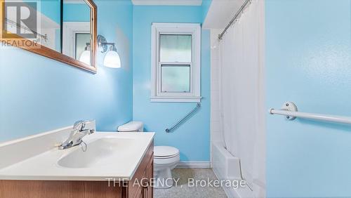 26 Lynnwood Drive, Brantford, ON - Indoor Photo Showing Bathroom