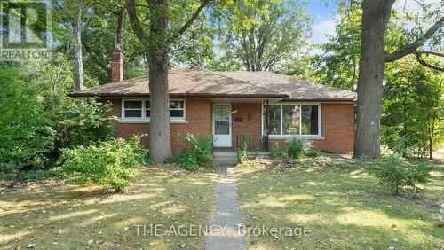 26 Lynnwood Drive, Brantford, ON - Outdoor