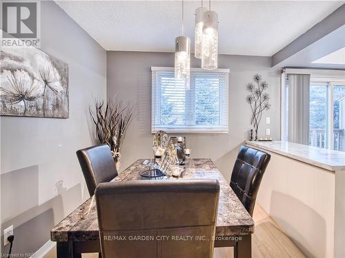 54 - 178 Scott Street, St. Catharines (Lakeport), ON - Indoor Photo Showing Dining Room