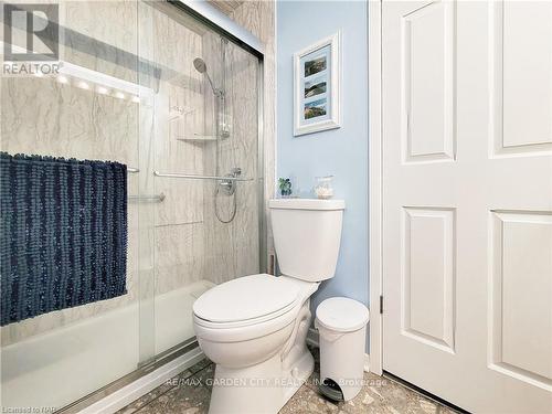 54 - 178 Scott Street, St. Catharines (Lakeport), ON - Indoor Photo Showing Bathroom