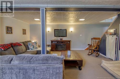 1036 Mollins Drive, Saint John, NB - Indoor Photo Showing Living Room