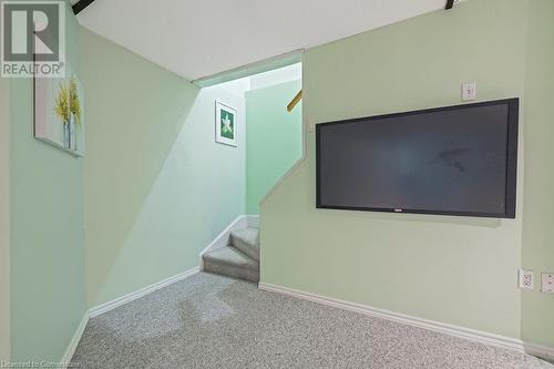 95 Starfish Drive, Mount Hope, ON - Indoor Photo Showing Other Room