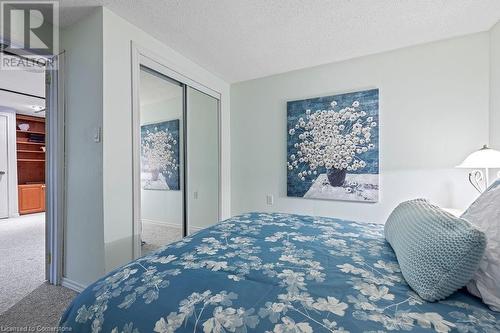 95 Starfish Drive, Mount Hope, ON - Indoor Photo Showing Bedroom