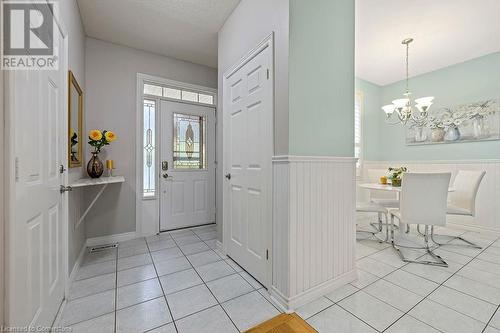 95 Starfish Drive, Mount Hope, ON - Indoor Photo Showing Other Room