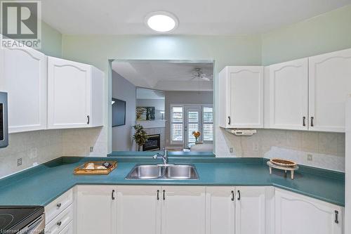 95 Starfish Drive, Mount Hope, ON - Indoor Photo Showing Kitchen