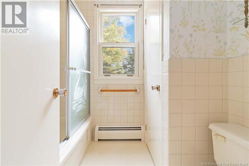 297 Wright Street, Fredericton, NB - Indoor Photo Showing Bathroom