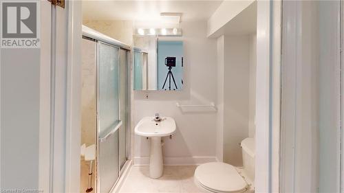 69 Edgar Street, Welland, ON - Indoor Photo Showing Bathroom