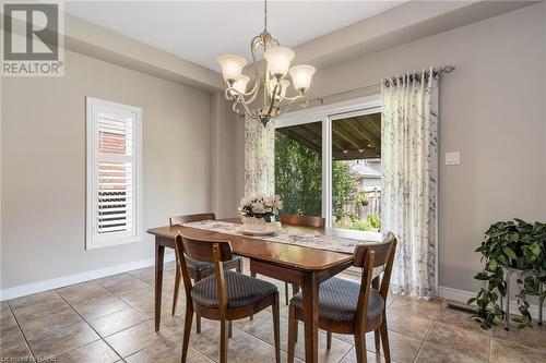 72 Windwood Drive, Hamilton, ON - Indoor Photo Showing Dining Room