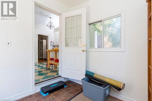 Mudroom entrance to kitchen - 462 Charlton Avenue W, Hamilton, ON - Indoor Photo Showing Other Room