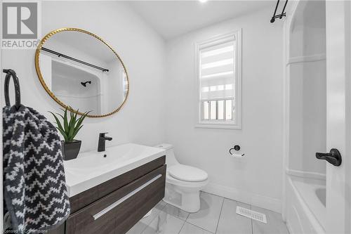 56 Frederick Avenue, Hamilton, ON - Indoor Photo Showing Bathroom