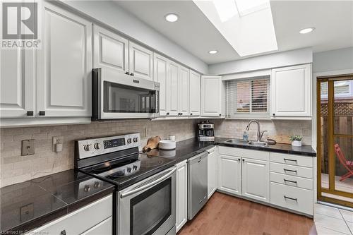 28 Gurnett Drive, Hamilton, ON - Indoor Photo Showing Kitchen With Double Sink