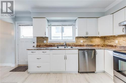 2 Lesgay Cres Crescent, Toronto, ON - Indoor Photo Showing Kitchen With Double Sink