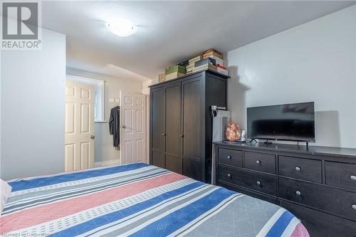 25 Albion Street, Brantford, ON - Indoor Photo Showing Bedroom