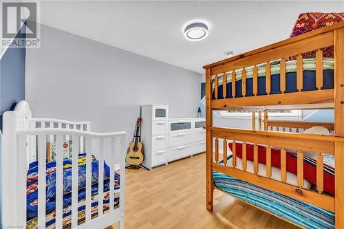 2050 Upper Middle Road Unit# 147, Burlington, ON - Indoor Photo Showing Bedroom