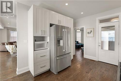 2952 North Shore Drive, Lowbanks, ON - Indoor Photo Showing Kitchen