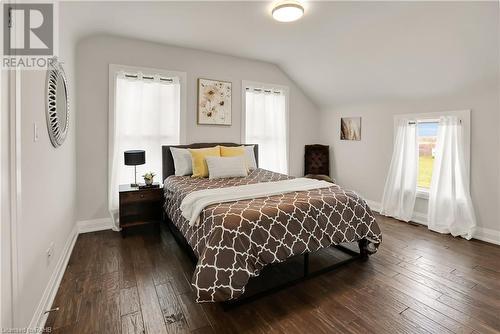 2952 North Shore Drive, Lowbanks, ON - Indoor Photo Showing Bedroom