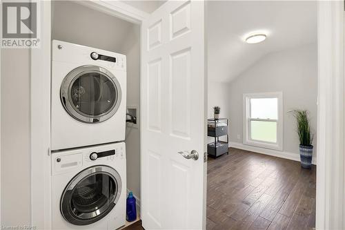 2952 North Shore Drive, Lowbanks, ON - Indoor Photo Showing Laundry Room