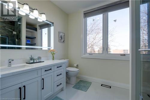 117 Highland Road W, Hamilton, ON - Indoor Photo Showing Bathroom