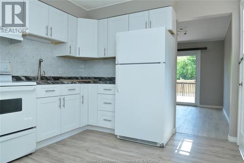 1184 Elm Avenue, Windsor, ON - Indoor Photo Showing Kitchen