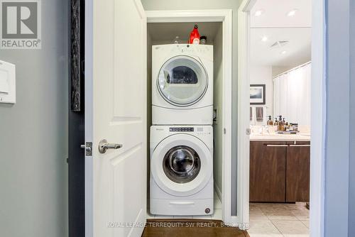 633 - 628 Fleet Street, Toronto (Niagara), ON - Indoor Photo Showing Laundry Room