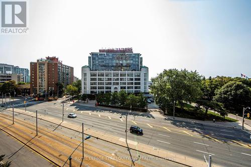 633 - 628 Fleet Street, Toronto (Niagara), ON - Outdoor With View