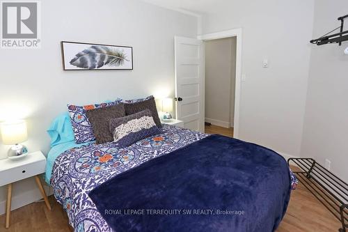 Main - 396 Lansdowne Avenue, Toronto, ON - Indoor Photo Showing Bedroom