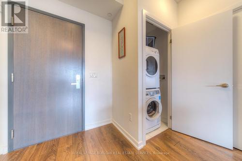 401 - 52 Forest Manor Road, Toronto, ON - Indoor Photo Showing Laundry Room