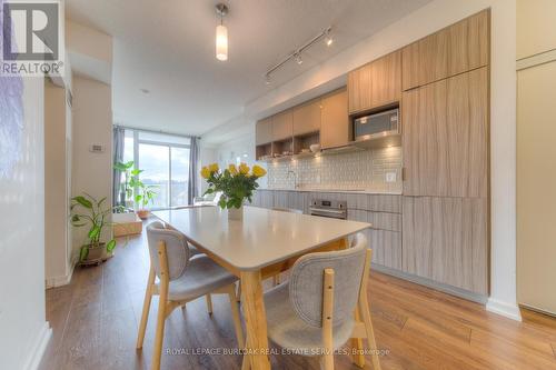 401 - 52 Forest Manor Road, Toronto (Henry Farm), ON - Indoor