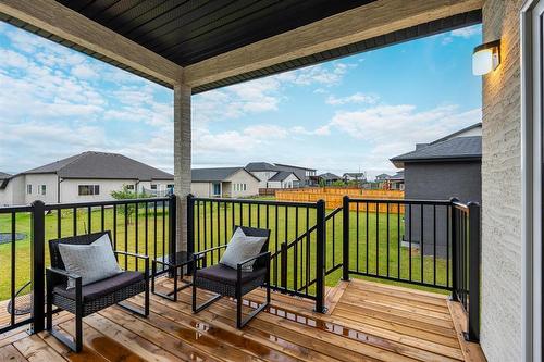 70 Casselman Crescent, Oak Bluff, MB - Outdoor With Deck Patio Veranda With Exterior