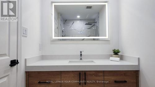 258 Pringle Drive, Barrie (Edgehill Drive), ON - Indoor Photo Showing Bathroom