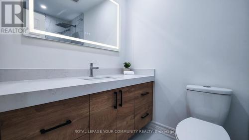 258 Pringle Drive, Barrie, ON - Indoor Photo Showing Bathroom