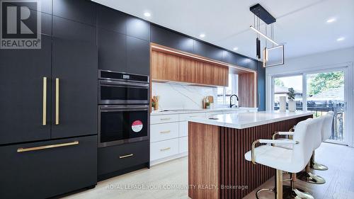 258 Pringle Drive, Barrie, ON - Indoor Photo Showing Kitchen