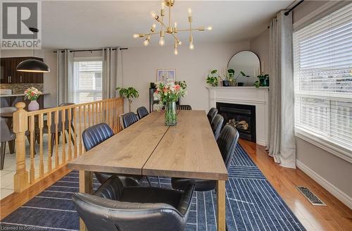 35 Green Vista Drive, Cambridge, ON - Indoor Photo Showing Dining Room