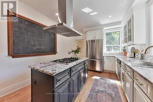 195 Wright Avenue, Toronto, ON - Indoor Photo Showing Kitchen With Upgraded Kitchen