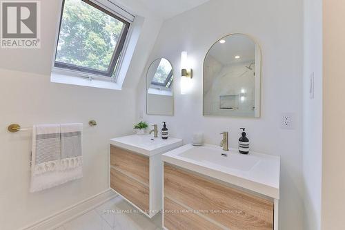 195 Wright Avenue, Toronto (Roncesvalles), ON - Indoor Photo Showing Bathroom