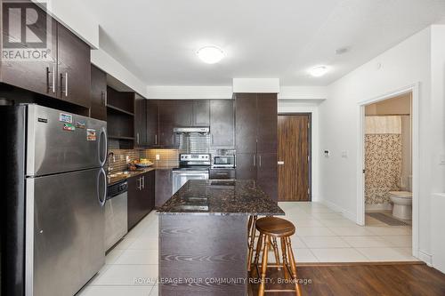 708 - 325 South Park Road, Markham (Commerce Valley), ON - Indoor Photo Showing Kitchen With Upgraded Kitchen