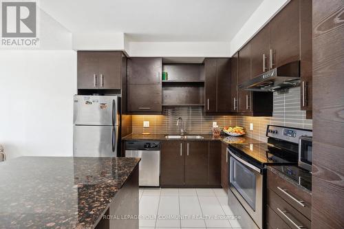 708 - 325 South Park Road, Markham (Commerce Valley), ON - Indoor Photo Showing Kitchen With Upgraded Kitchen