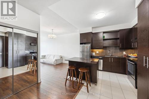 708 - 325 South Park Road, Markham (Commerce Valley), ON - Indoor Photo Showing Kitchen With Upgraded Kitchen