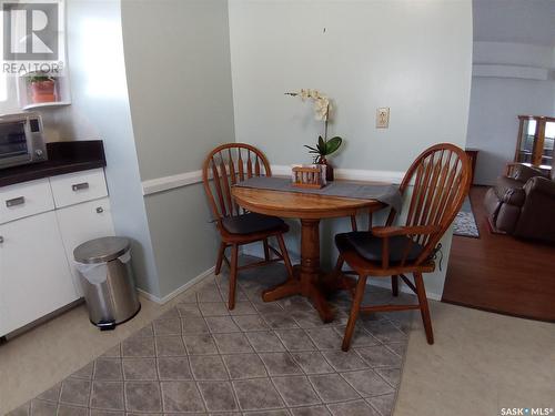 109 5Th Avenue, Hodgeville, SK - Indoor Photo Showing Dining Room